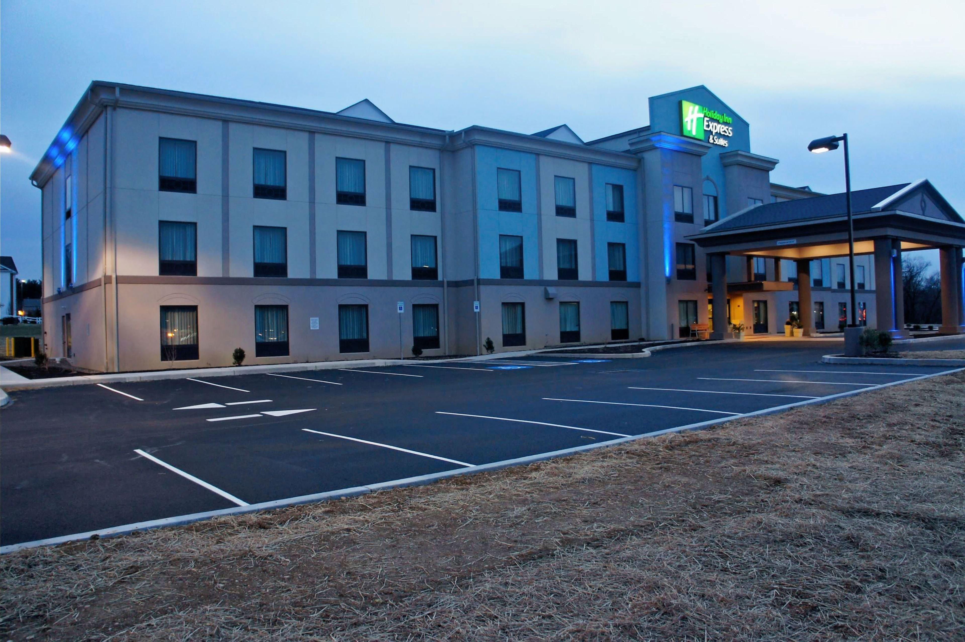 Holiday Inn Express & Suites Northeast By Ihg York Exterior foto